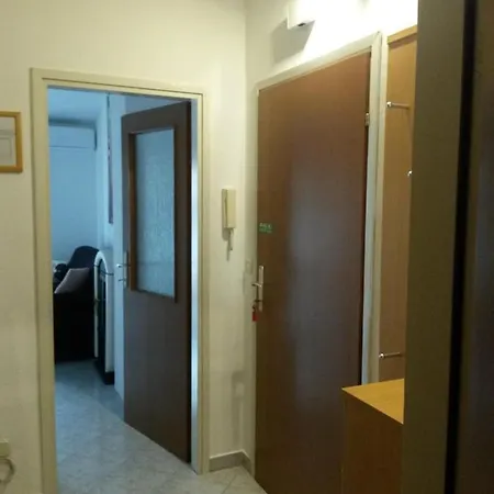 App Mates Apartment