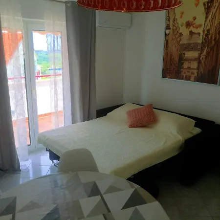App Mates Apartment *